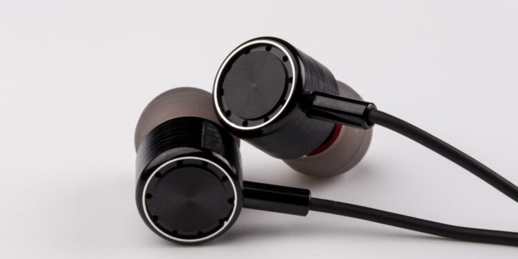 Wireless Earbuds: Audiophile Sound in Your Pocket